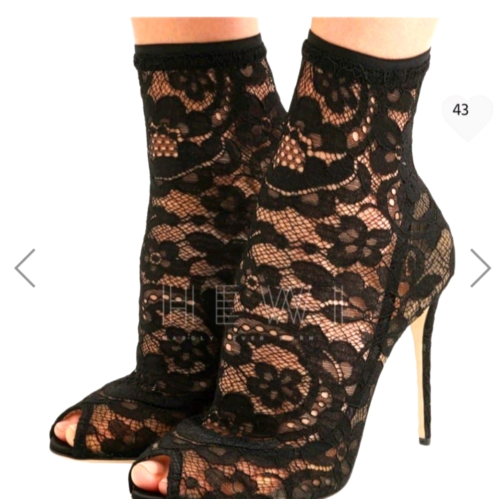 DOLCE & GABBANA - Bette Stretch Lace Ankle Shoes B